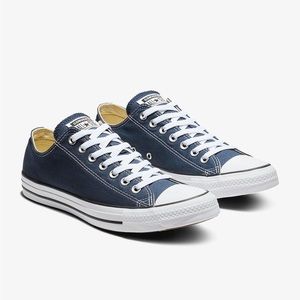 Converse Chuck Taylor All Star Low Top Unisex Shoe in Navy | Women’s 7 | Men’s 5
